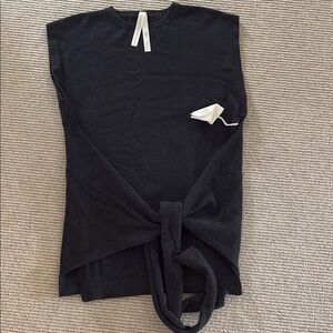 Black Sleeveless Knit Top